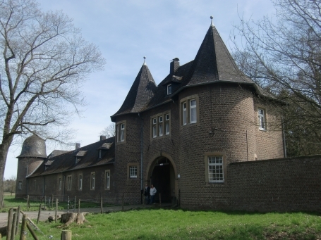 Übach-Palenberg : An Schloß Rimburg, Vorburg des Schlosses Rimburg